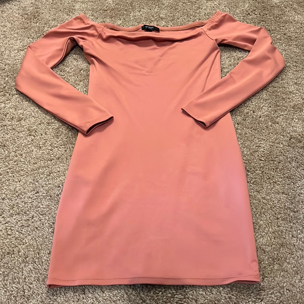 Forever 21 Off the Shoulder Slim Fit Long Sleeve Dress 🧡